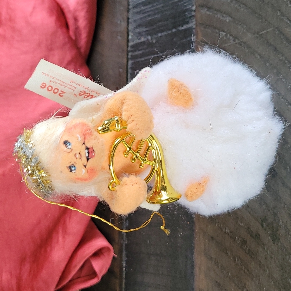 Vtg Retro Annalee Christmas Ornament, Angel on cloud 2006 Nice